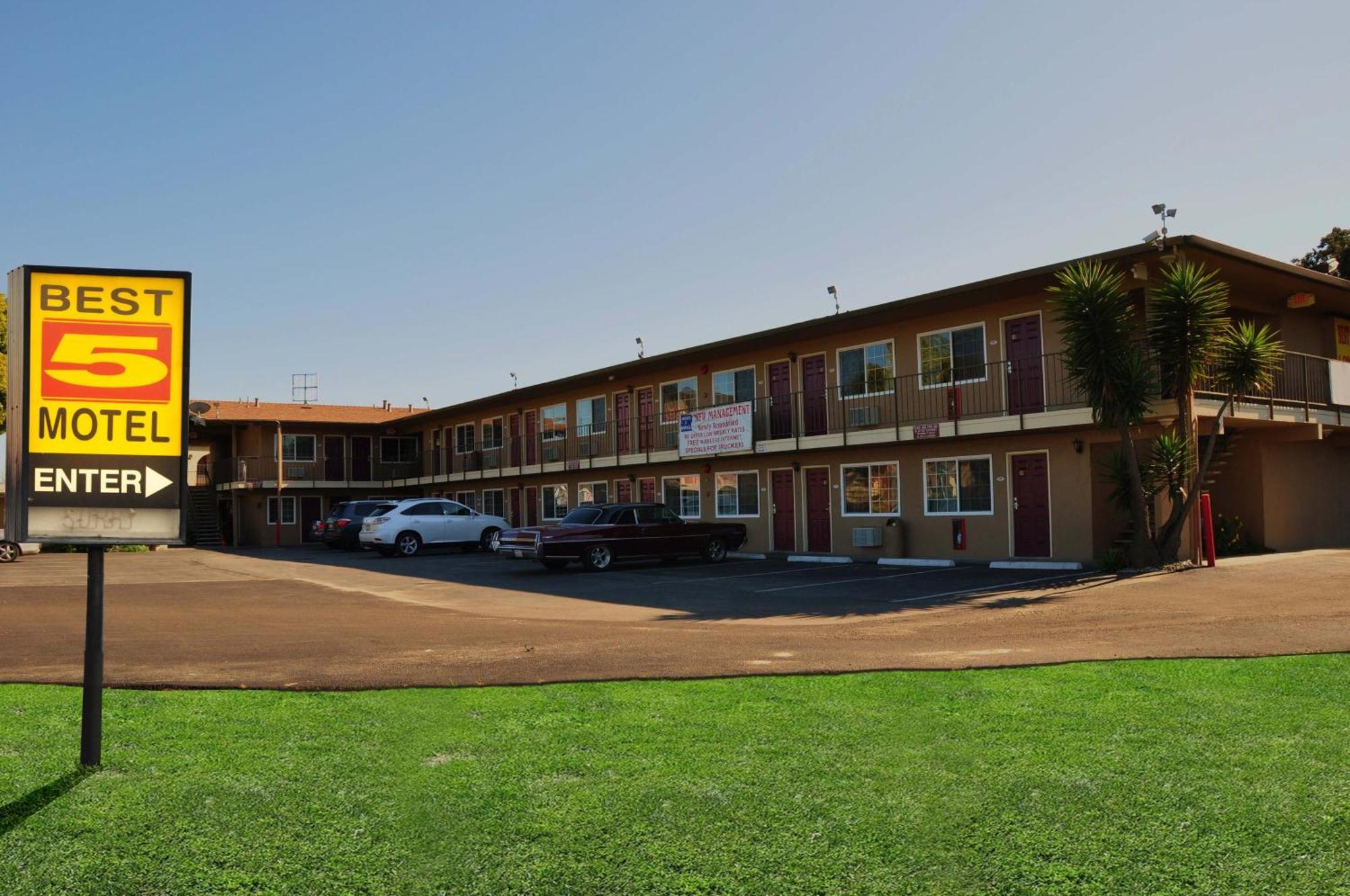 Best 5 Motel Salinas Exterior photo